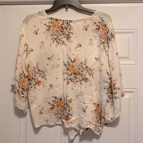 Altrd State tie front top - Picture 3 of 3